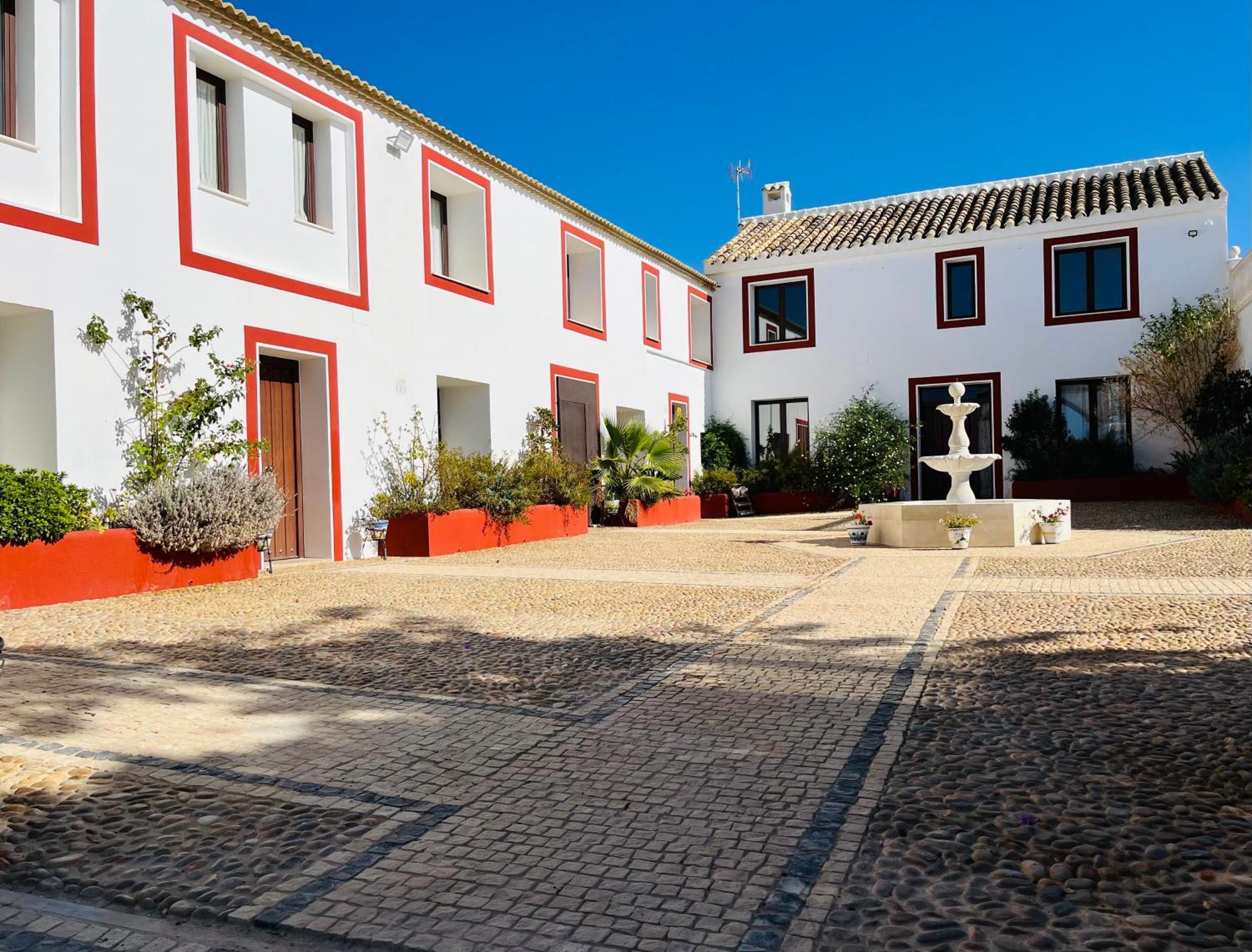 Вилла Cortijo Dominguez - Rural Experience Люсена Экстерьер фото