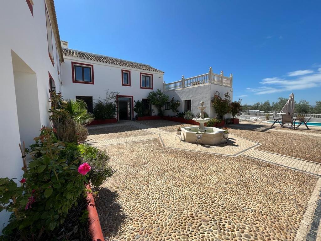 Вилла Cortijo Dominguez - Rural Experience Люсена Экстерьер фото